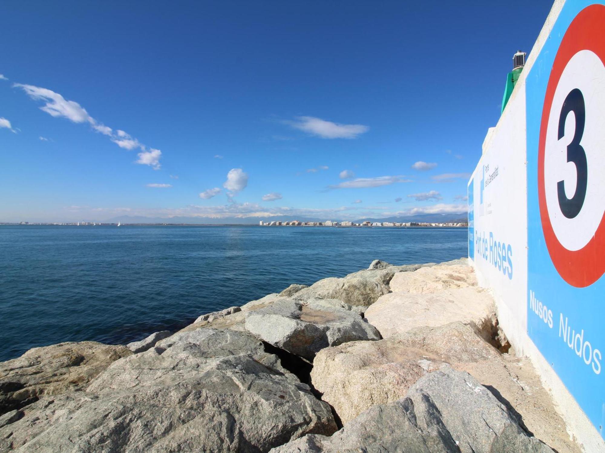 Appartamento 2166 Rocmar 1 4-C, Excelente Situacion Frente Al Puerto Pesquero Y Con Vista A La Bahia. Gran Terraza. Gran Parking Publico Delante. - Es-258-30 Roses Esterno foto